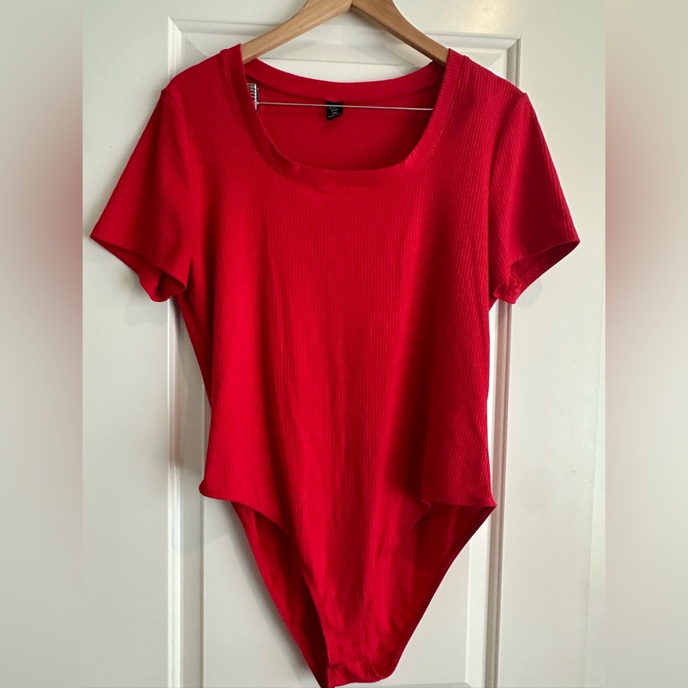 2 brand new ribbed bodysuits. Size 1X.